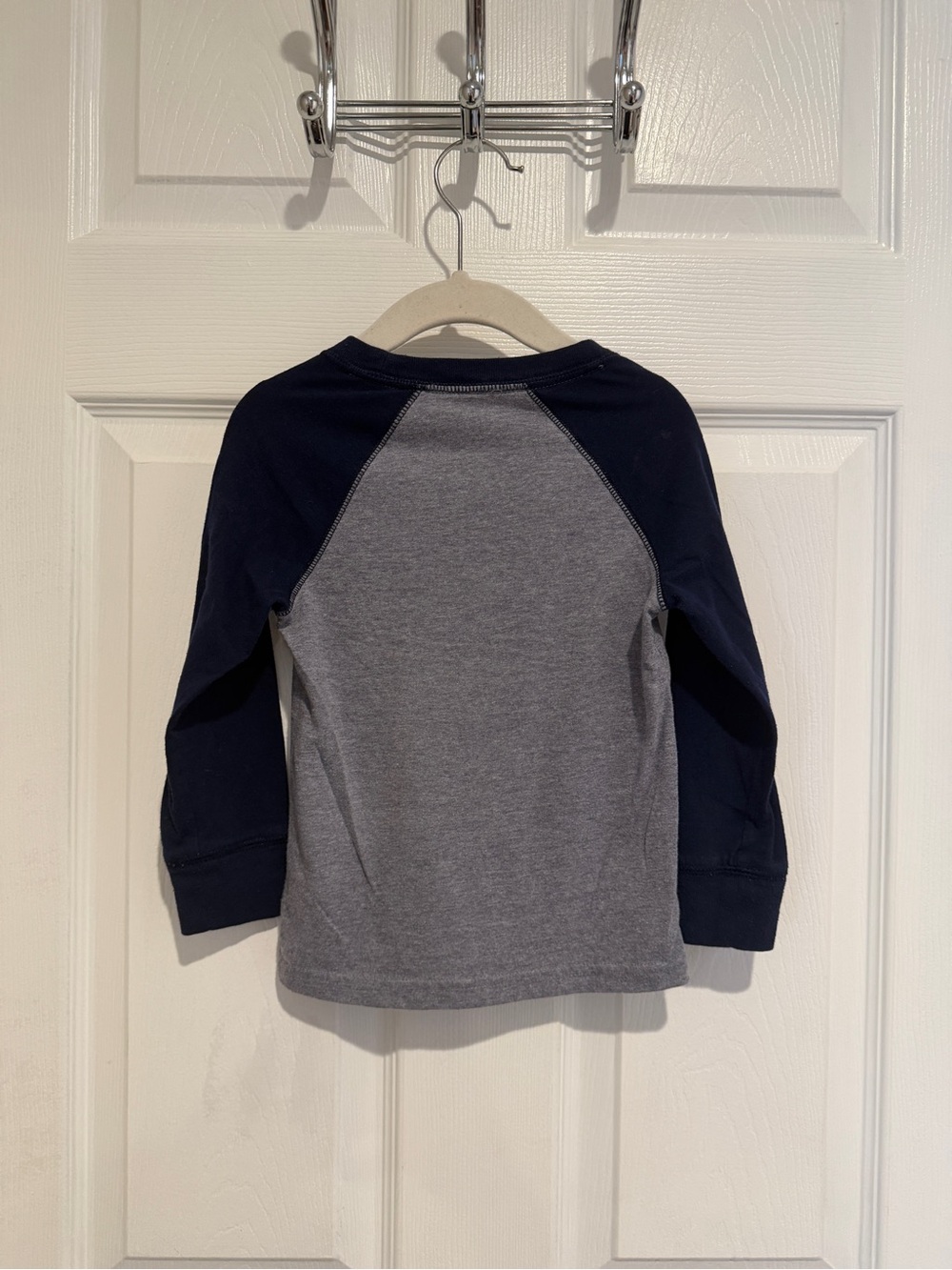 Lot of 3 Toddler Boys 2T Shirt Bundle Cat & Jack Long Sleeve Tops Sweatshirts - Picture 6 of 10